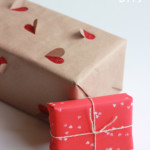 2-SIMPLE-GIFT-WRAPPING-IDEAS-FOR-VALENTINE-S-DAY