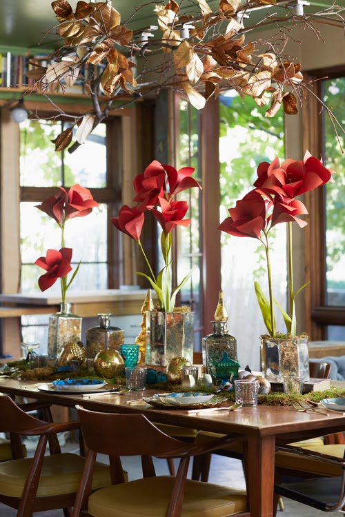 paper-flower-amaryllis-christmas-table