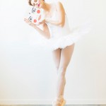 BALLERINA-WITH-MASK