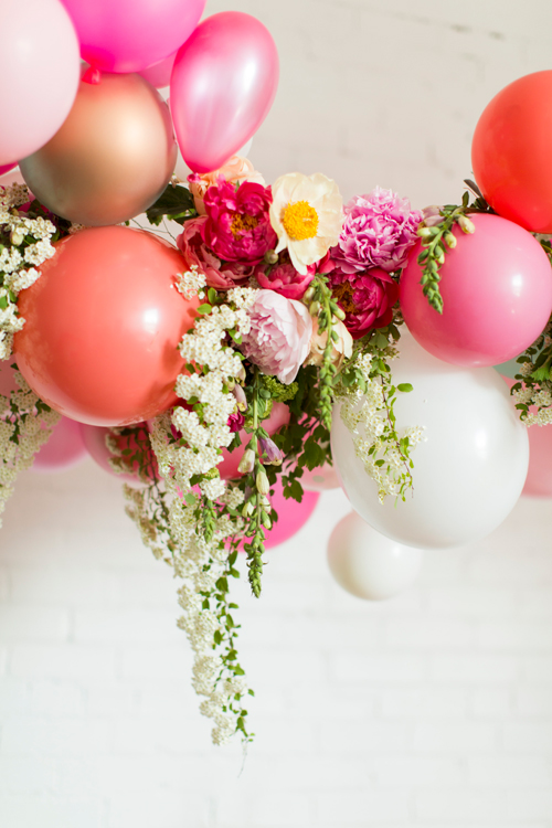 Flamingo Pop. A bridal collaboration with BHLDN and The House That Lars Built. Balloon installation by Brittany Watson Jepsen. Florals by Tinge Floral. Photo by Jessica Peterson.
