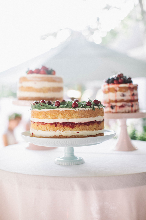 Cakes by ME Hammond. Cake stand by BHLDN