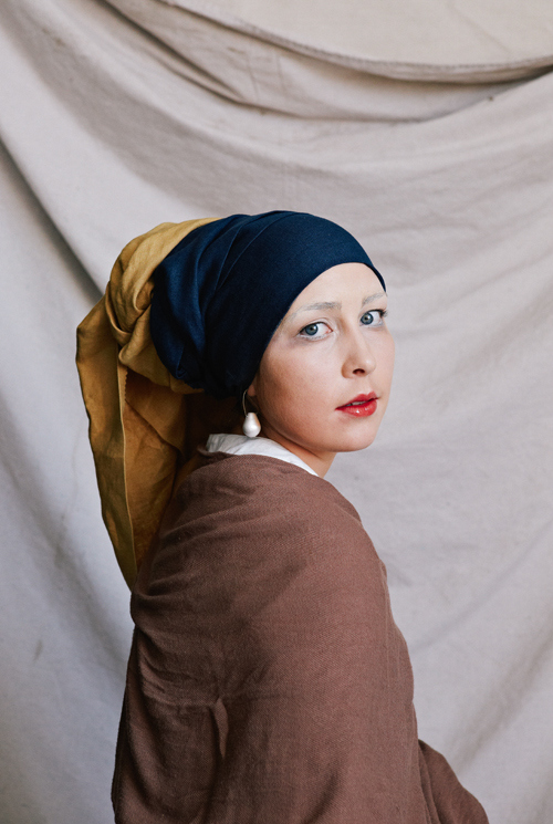 Girl with a Pearl Earring costume