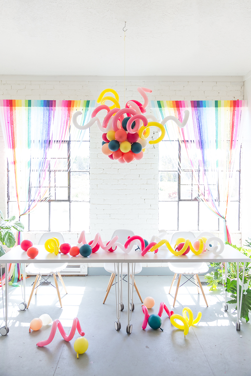 balloon chandelier for a party 