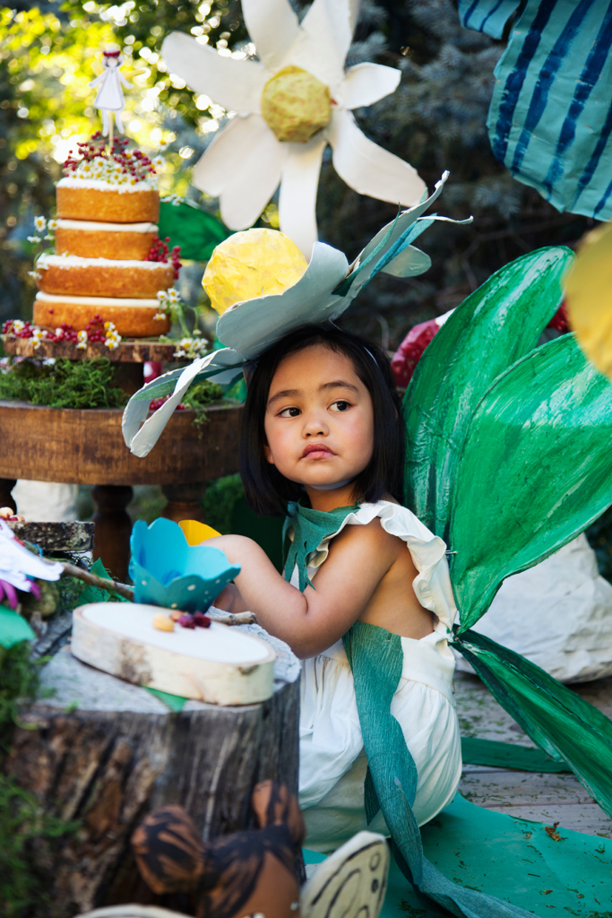 DIY Papier mache flowers & book giveaway The House That Lars Built