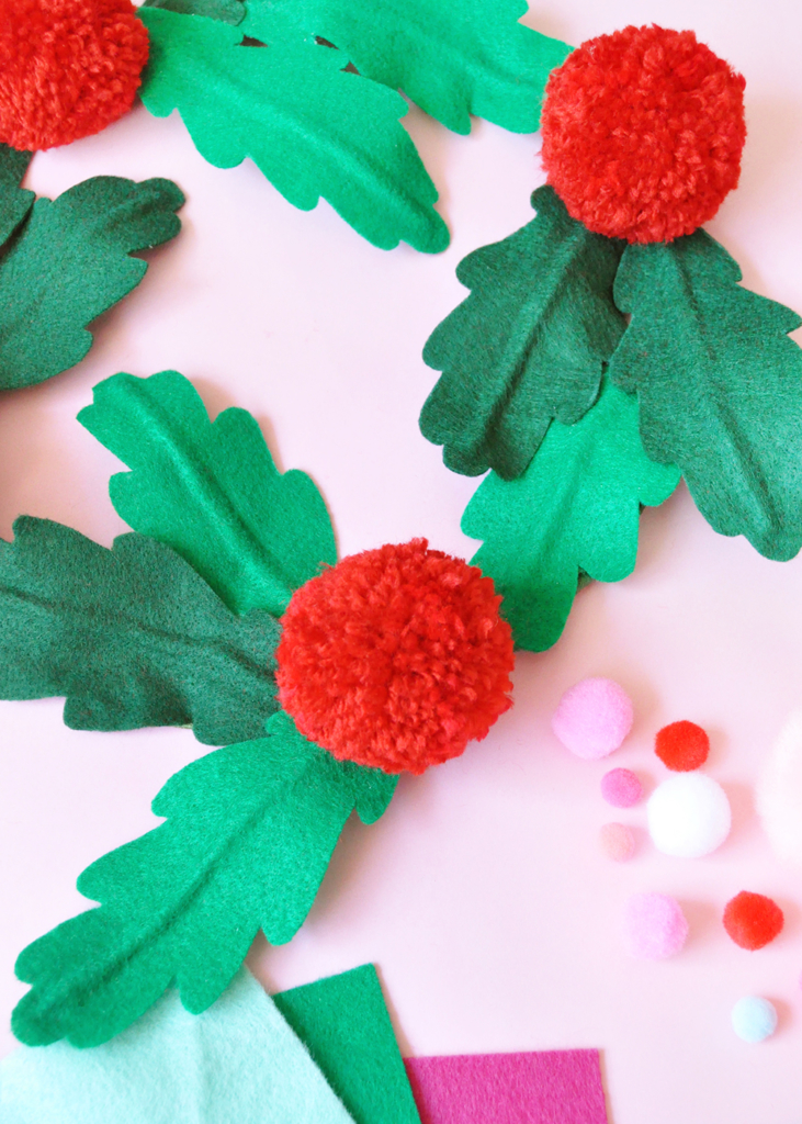 Diy Felt Holly Wreath - The House That Lars Built