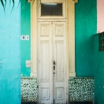 travel-to-cuba-green-door