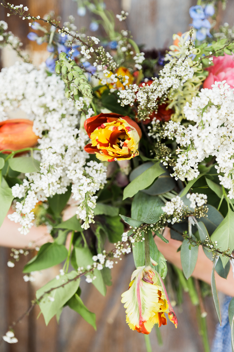 How to create your own wedding bouquet