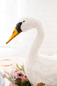 Swan a swimming tablescape