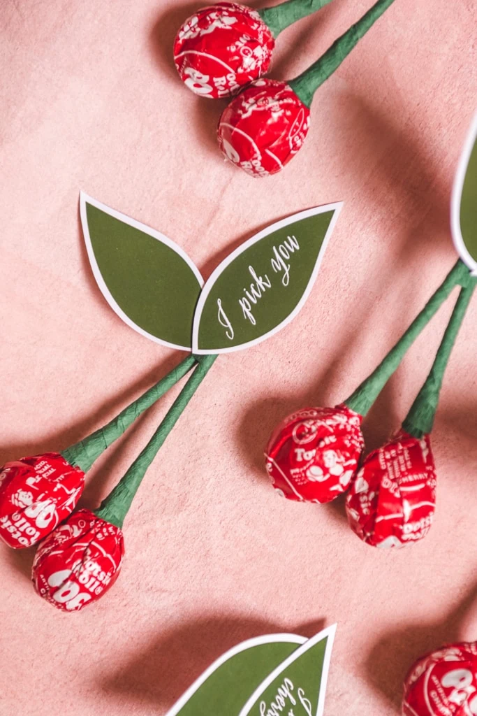 Tootsie Pop Cherry Valentines | Digital Noch Digital Noch