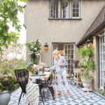 Emily-Henderson_House-Beautiful_Courtyard_Tile_Modern_English_Country_10
