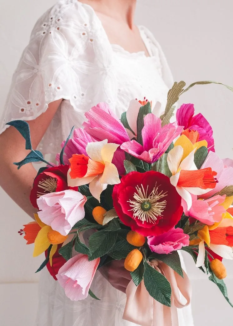 Color paper flower bouquet for weddings