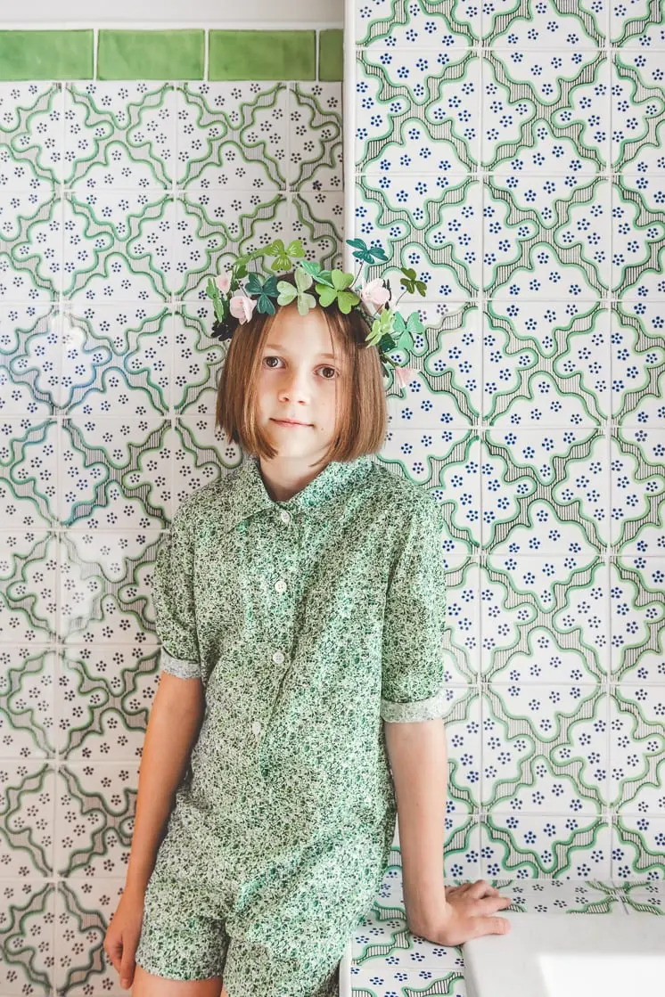 A St Patrick's Day Craft: Paper Shamrock Crown