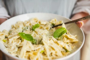 Closeup of a bowl of bowtie pasta.
