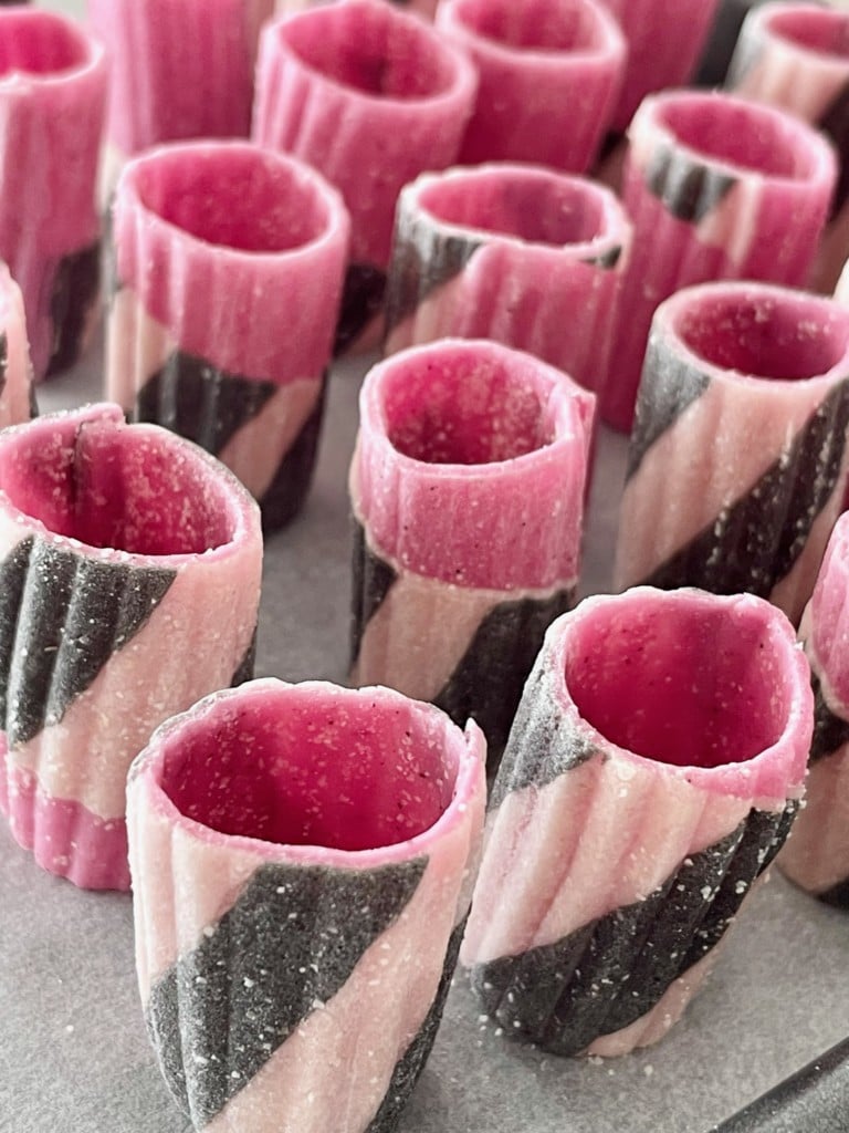 pink and black pasta
