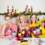 Classic Christmas – Pretty Life Girls – Liz & Sam – Bulb Advent (1 of 4)