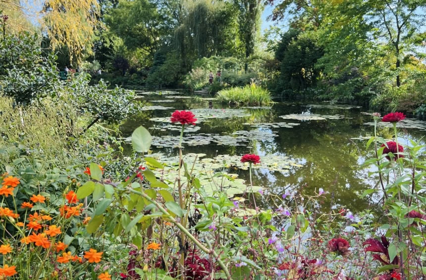 monet's gardens at giverny lily pads