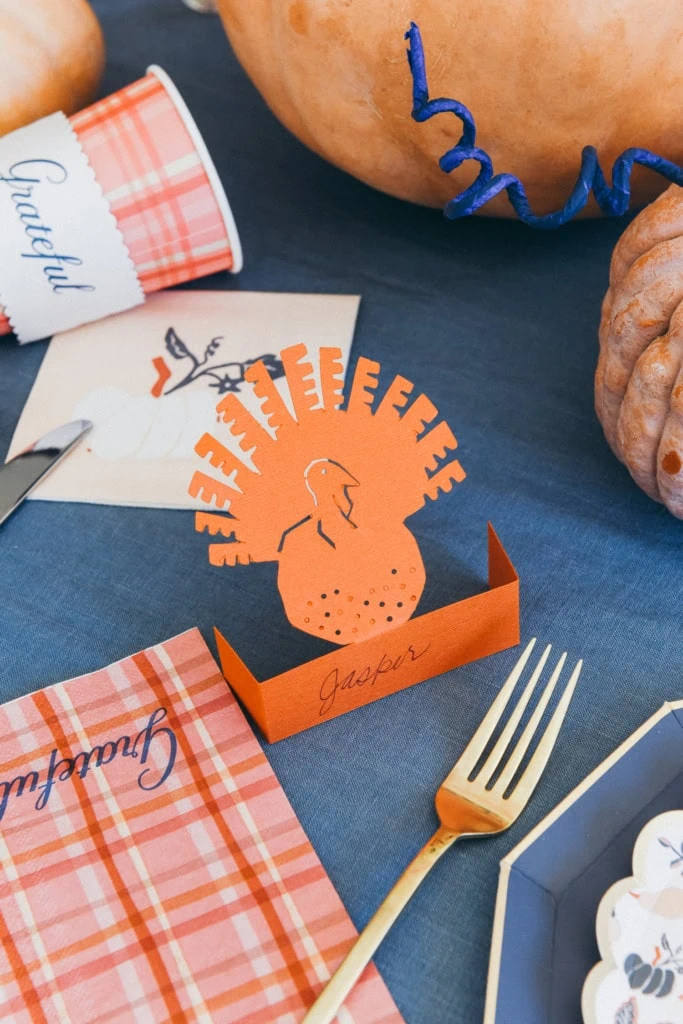 Cricut and silhouette turkey name cards