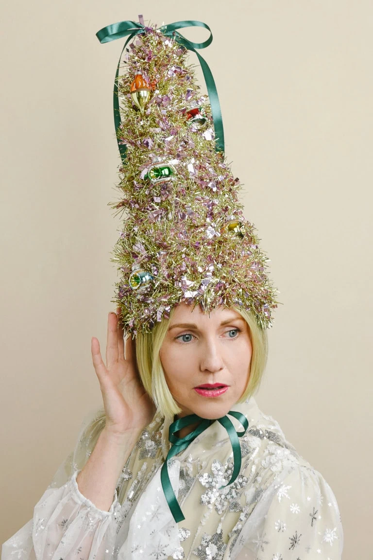 How to Make a Tinsel Christmas Tree Hat: A Festive DIY for the Holidays