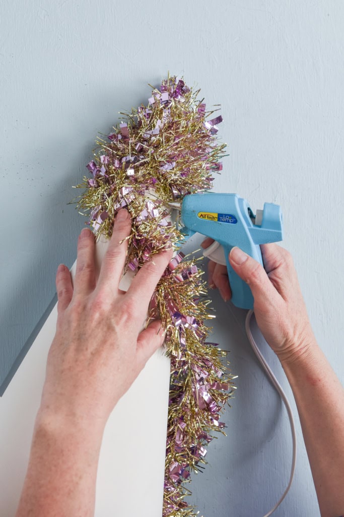 How to Make a Tinsel Christmas Tree Hat: A Festive DIY for the Holidays
