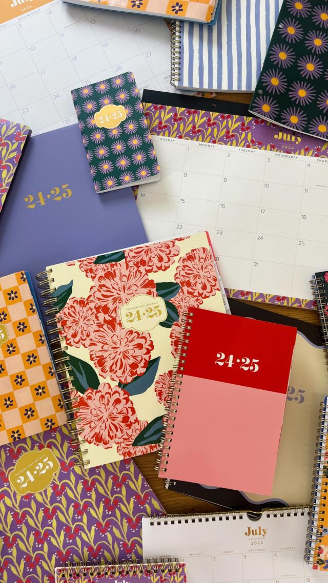 Still squealing that our new collection of planners and calendars for @blueskyplanners is in @staplesstores ! What a thrill! Since they run from July 2024-end of 2025, they’re perfect for the school year. They come in so many different sizes and uses and patterns so there’s aomething for everyone. Which one is your favorite?! #larsforbluesky