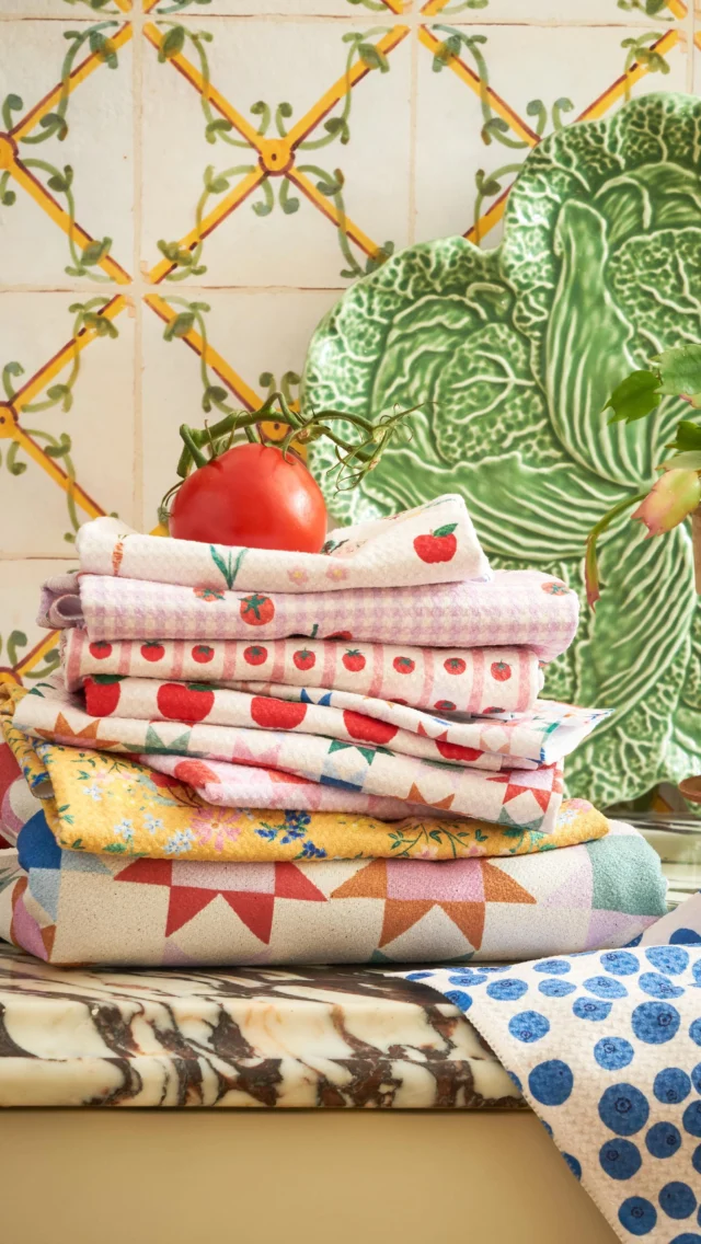 Our Farmer’s Market collection with @geometry.house is officially live! 🍅 These towels are truly magic! Such high quality product & the perfect clean slate for our prints to shine. Use code LARSBUILT15 for 15% off — linked in bio!

Inspired by trips to the farmer’s market, in this collection ripe tomatoes take center stage against a gingham picnic blanket, a harvest of summer flowers and berries celebrate the season, and good ‘ole American quilts pay homage to the handiwork of the past. Can’t wait to see them in your home!