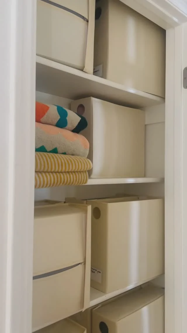 If you want to feel better about your life, just save this post and gawk at the disaster that is my linen closet. I got the organizing itch over winter break and was totally influenced by @amandajanejones on these sheet organizers. I can hardly believe the difference! Organizing my linen closet! I’m sharing what I used in my LTK shop. 

Comment SHOP below to receive a DM with the link to shop this post on my LTK ⬇ https://liketk.it/54hNp #ltkhome