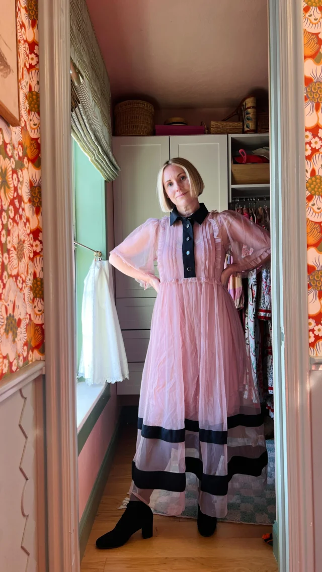 Went bold this week ✨ Comment SHOP below to receive a DM with the link to this post on my LTK ⬇ https://liketk.it/5EJW4