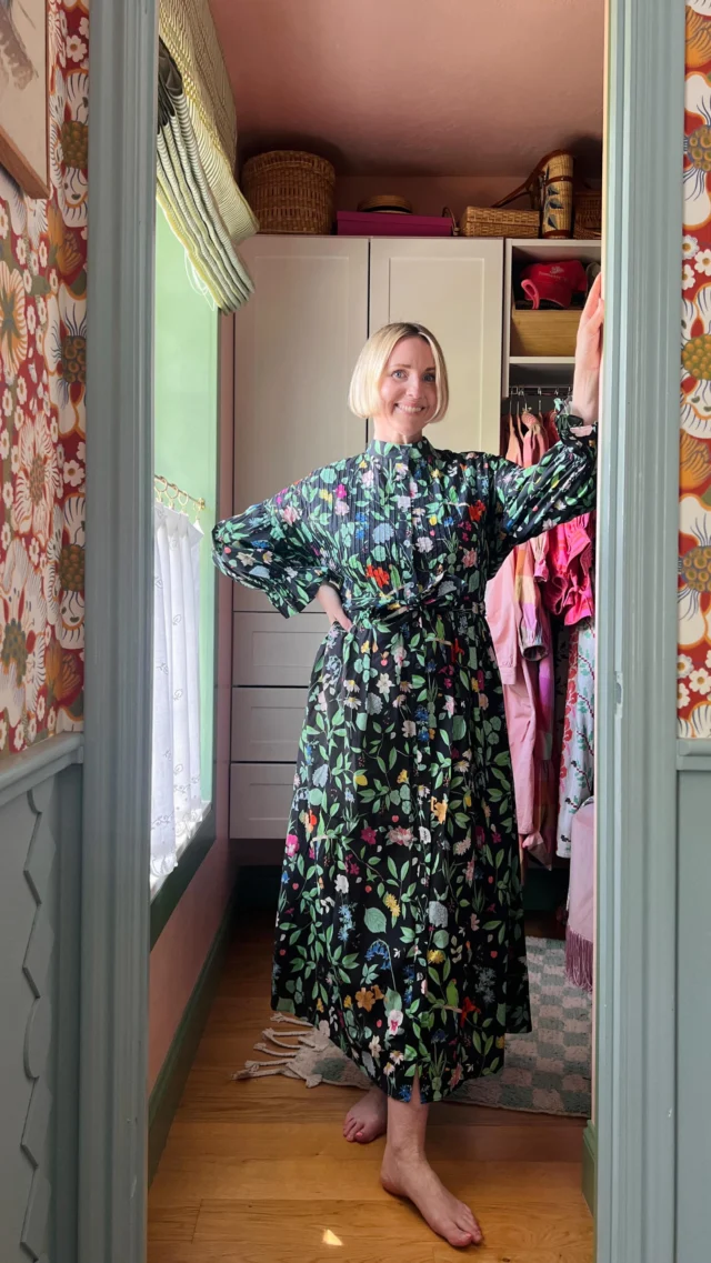 I’m in LOVE with these two. Joy personified! Which one would you wear? 

Comment DRESSES to shop the links!