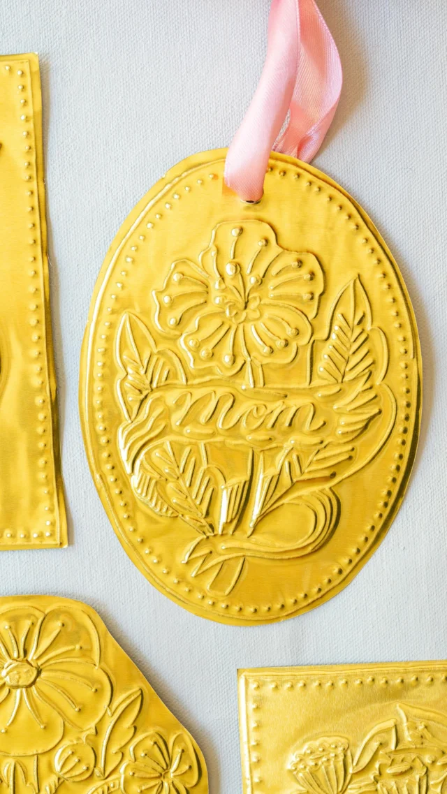 Gah! I’m in love with our new Mother’s Day tin embossing templates. It’s such a sweet way to hand make a gift that also serves as a card. Comment MOTHER for the link to the tutorial, template, and supplies!